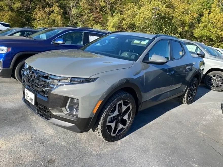 2024 Hyundai Santa Cruz Limited photo 1