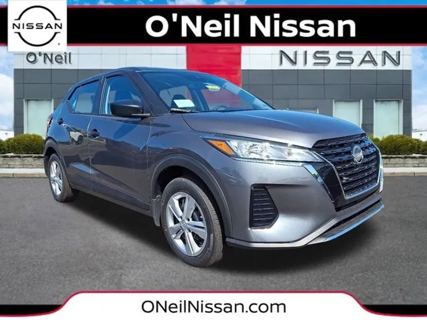 2025 Nissan Kicks Play S photo 1
