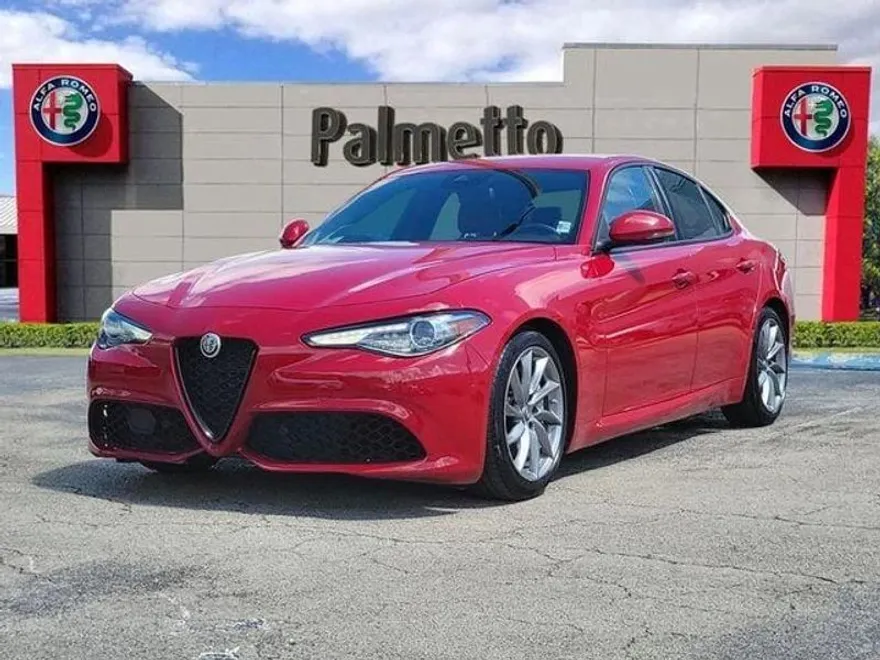 2023 Alfa Romeo Giulia SPRINT photo 1