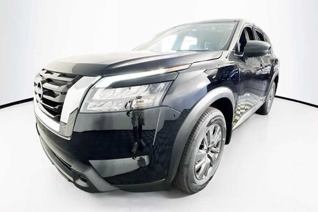 2025 Nissan Pathfinder S photo 1