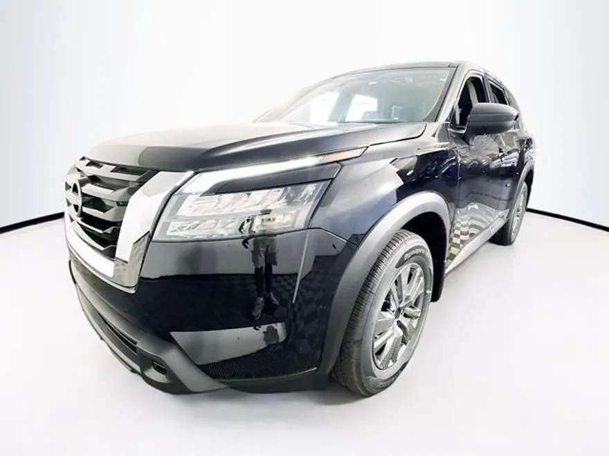 2025 Nissan Pathfinder S photo 1
