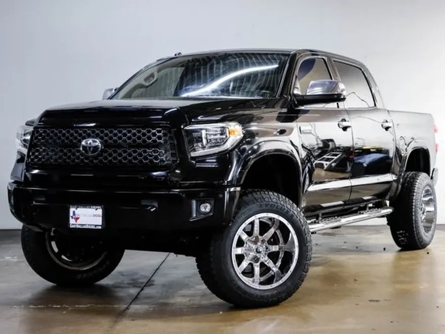 2018 Toyota Tundra Platinum photo 1