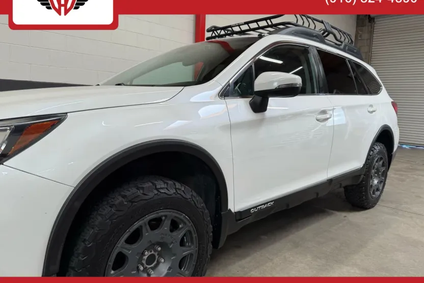 2019 Subaru Outback 2.5i Premium photo 1