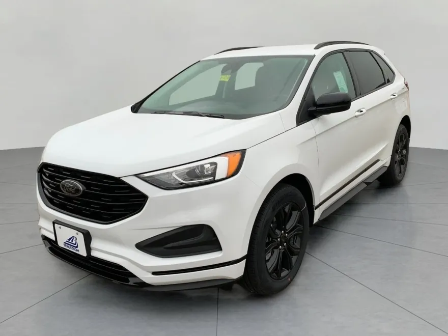 2024 Ford Edge SE photo 1