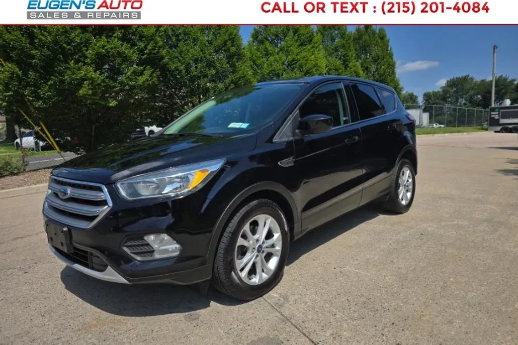 2017 Ford Escape SE photo 1