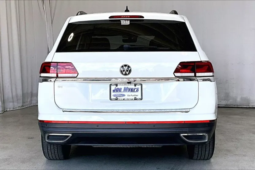 2022 Volkswagen Atlas SE Technology photo 1