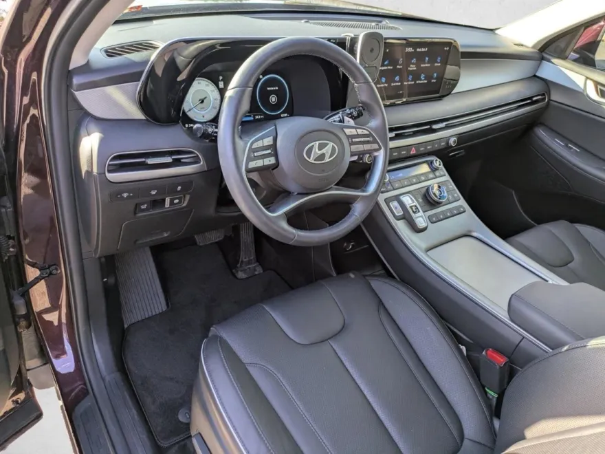 2025 Hyundai Palisade SEL photo 1