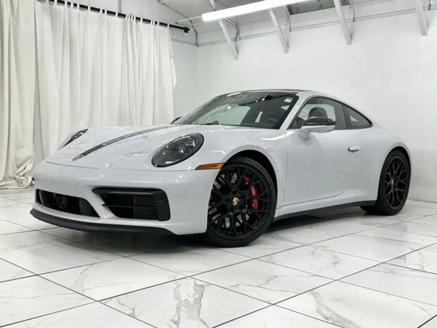 2024 Porsche 911 GTS photo 1