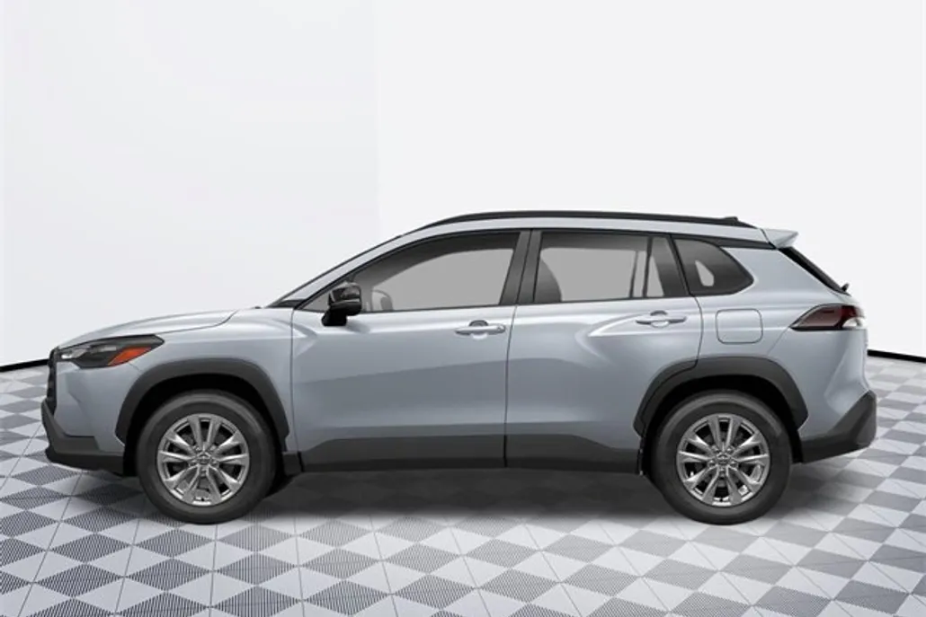 2026 Toyota Corolla Cross LE photo 1