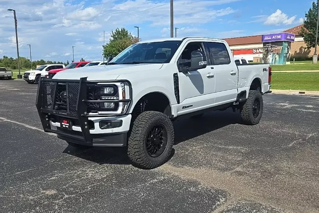 2025 Ford F-250 photo 1