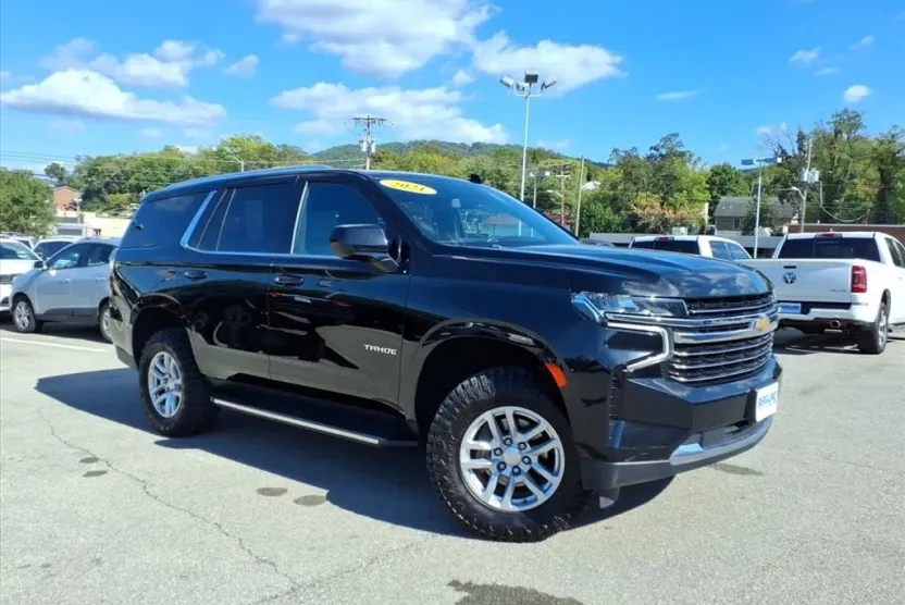 2021 Chevrolet Tahoe LT photo 1