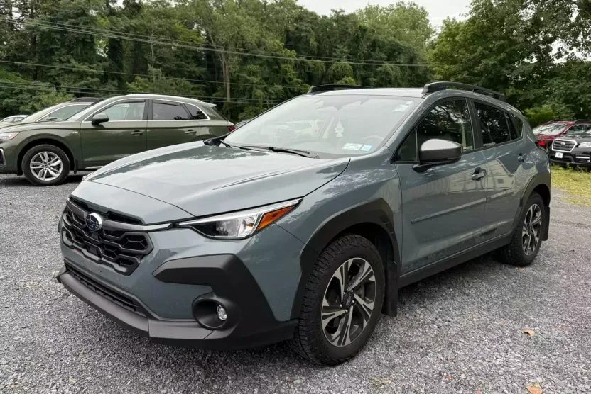 2024 Subaru Crosstrek Premium photo 1