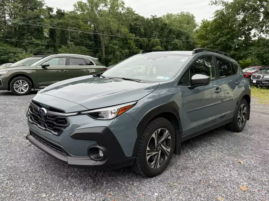 2024 Subaru Crosstrek Premium photo 1