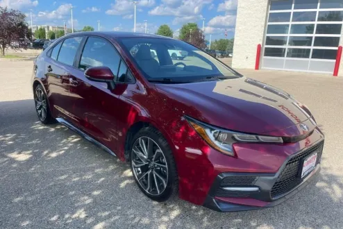 2022 Toyota Corolla SE photo 2