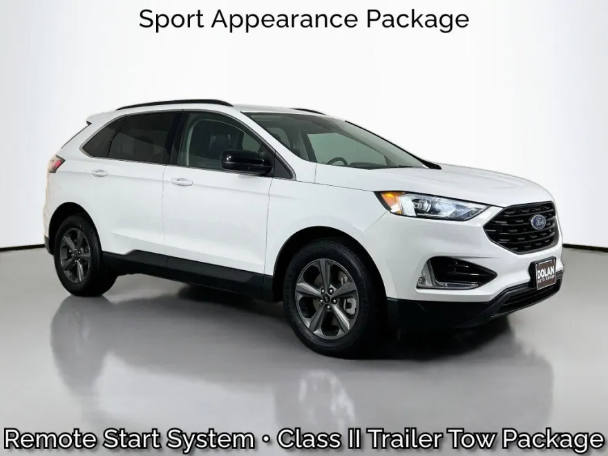 2022 Ford Edge SEL photo 1