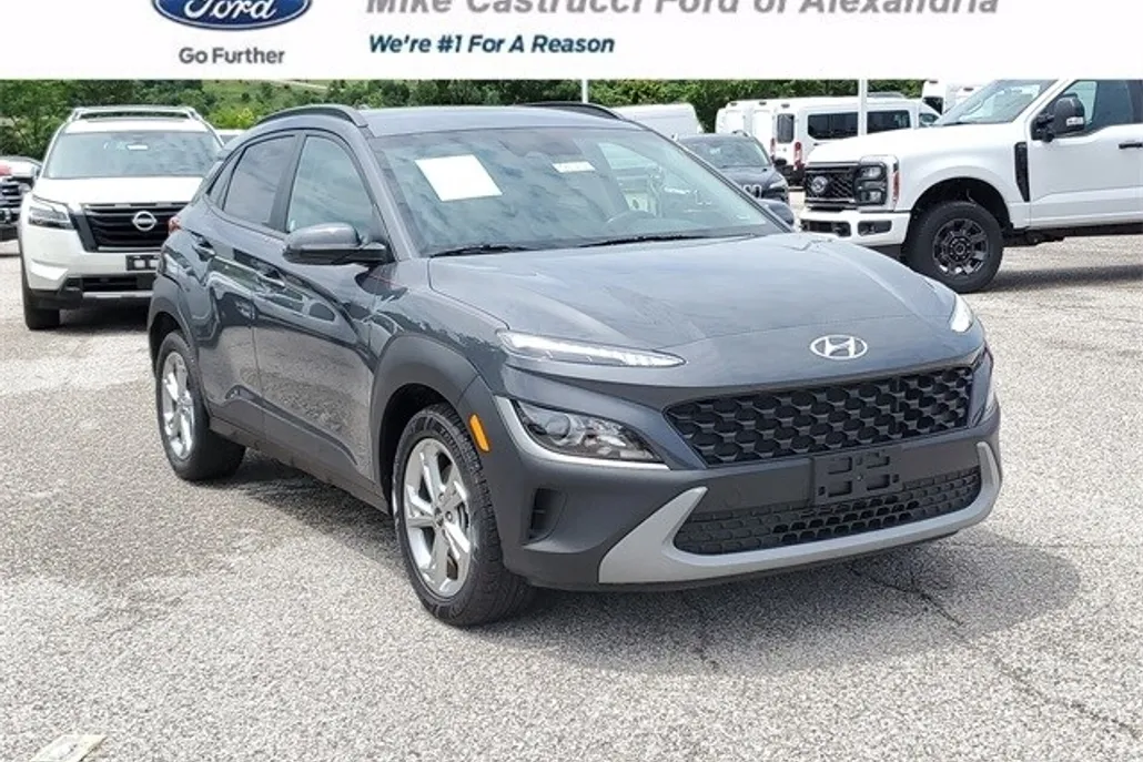2023 Hyundai Kona SEL photo 1