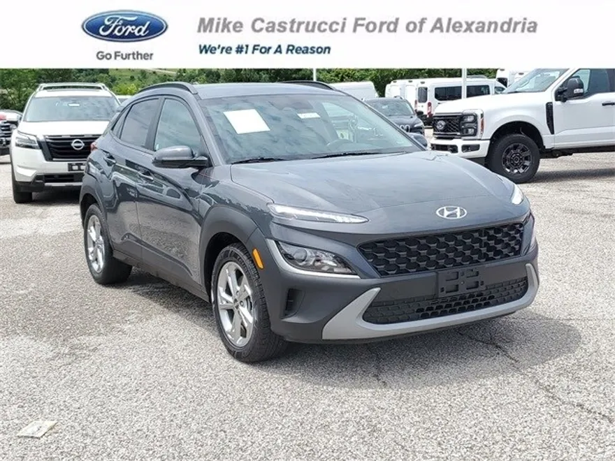 2023 Hyundai Kona SEL photo 1