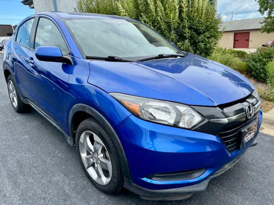 2018 Honda HR-V LX photo 1