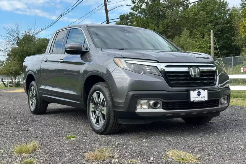 2017 Honda Ridgeline RTL-E photo 1