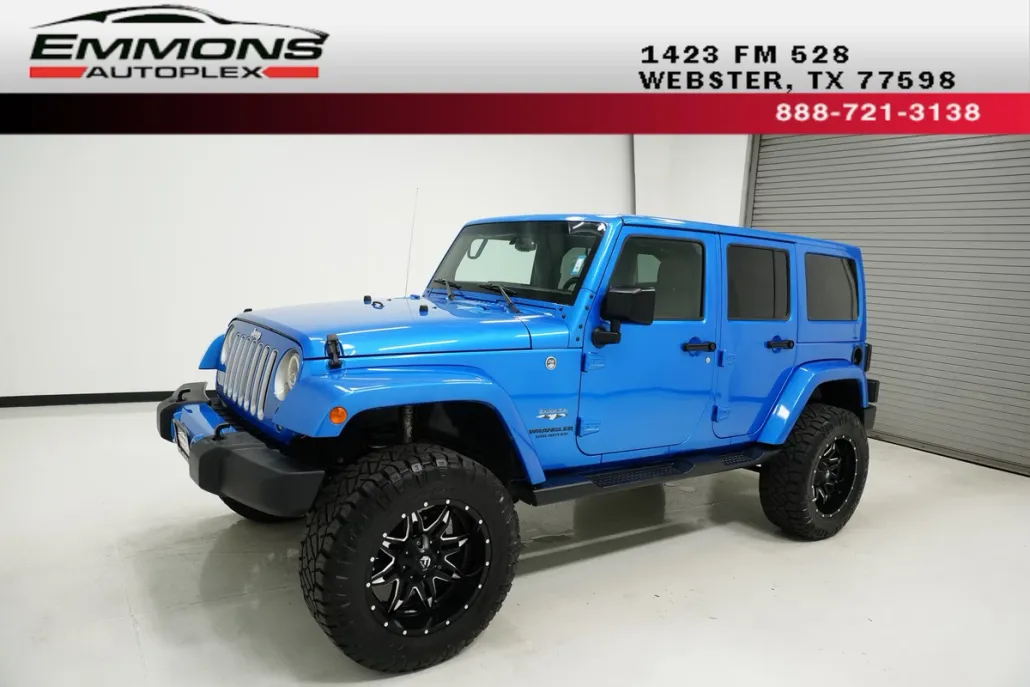 2016 Jeep Wrangler Unlimited Sahara photo 1
