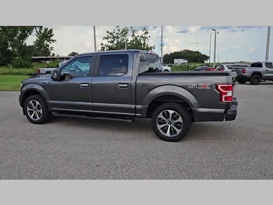 2023 Ford Explorer King Ranch photo 1