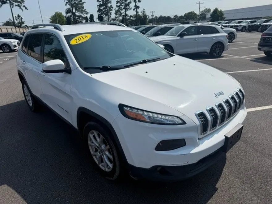 2018 Jeep Cherokee Latitude photo 1