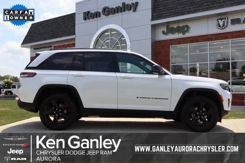 2024 Jeep Grand Cherokee Altitude photo 1