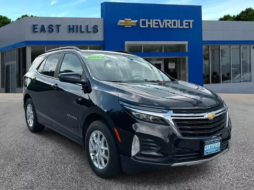 2022 Chevrolet Equinox LT photo 1