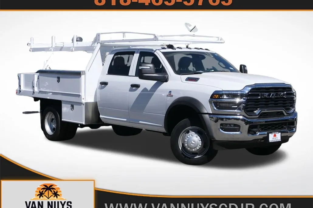 2025 Ram 5500 Tradesman photo 1