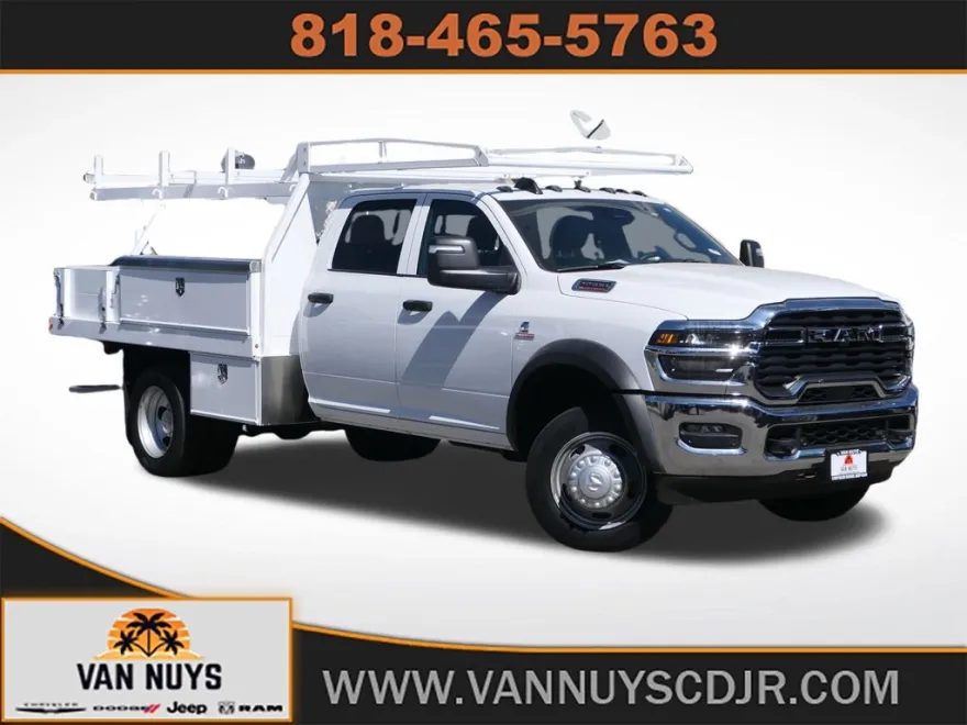 2025 Ram 5500 Tradesman photo 1
