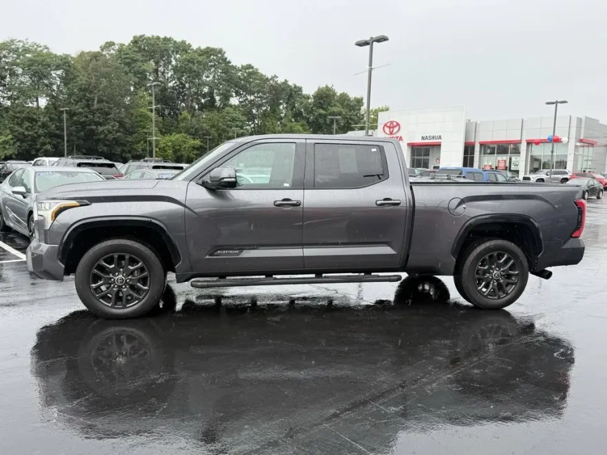 2023 Toyota Tundra Platinum photo 1