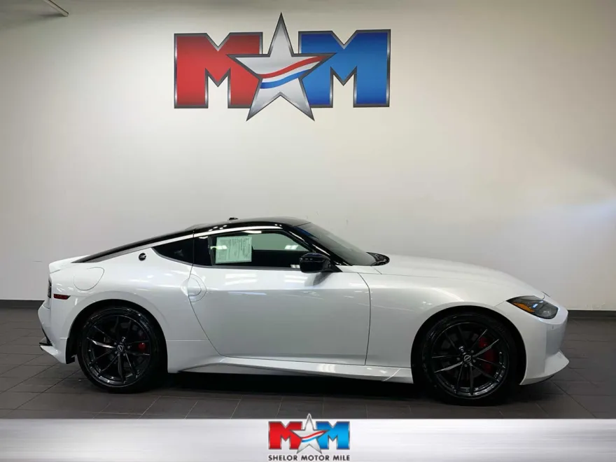 2024 Nissan Z Performance photo 1