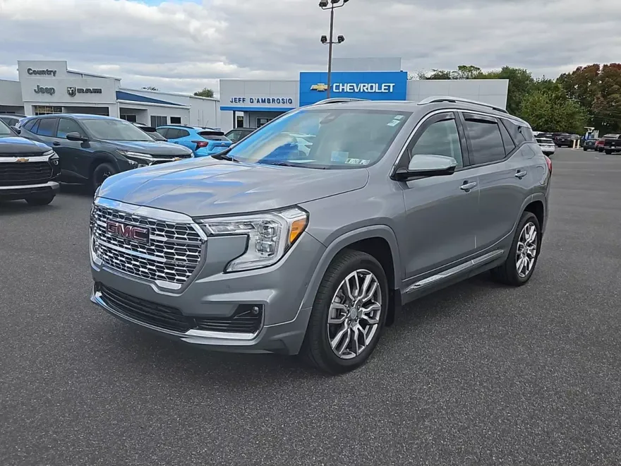 2023 Gmc Terrain Denali photo 1