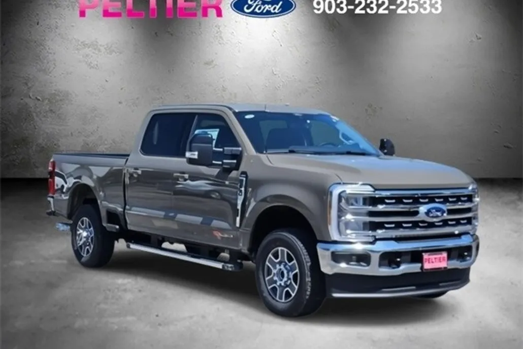 2026 Ford F-250 Lariat photo 1