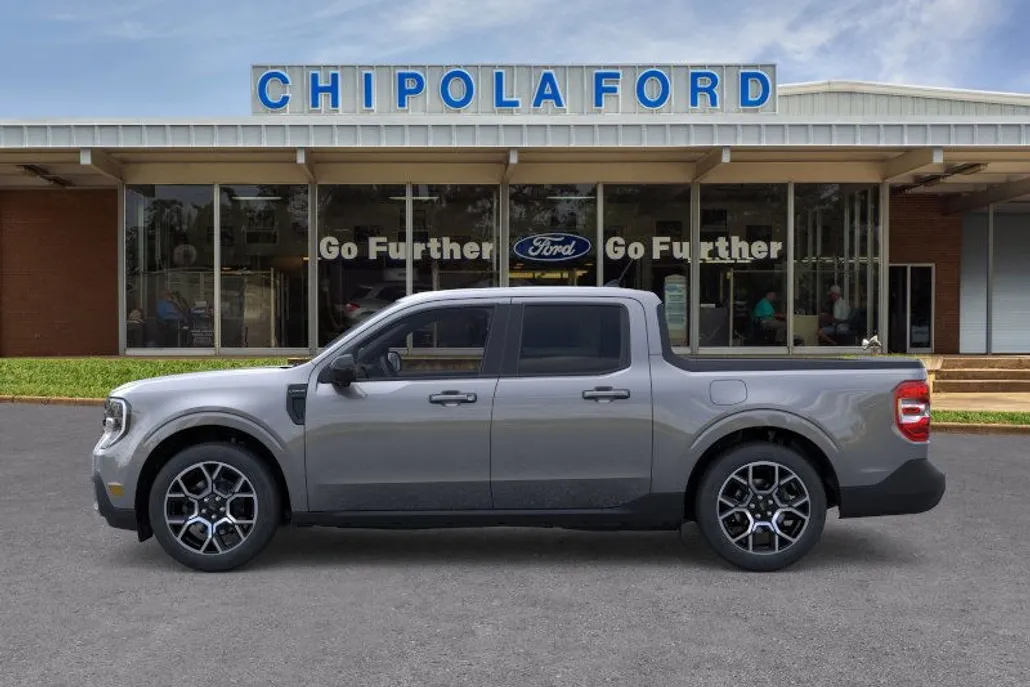 2025 Ford Maverick Lariat photo 1