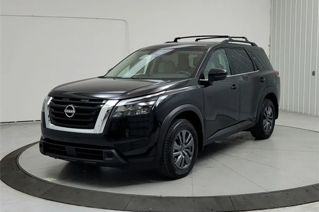 2025 Nissan Pathfinder SV photo 1