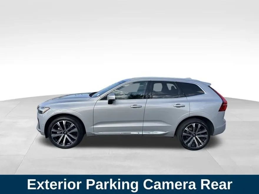 2023 Volvo XC60 B5 Ultimate photo 1