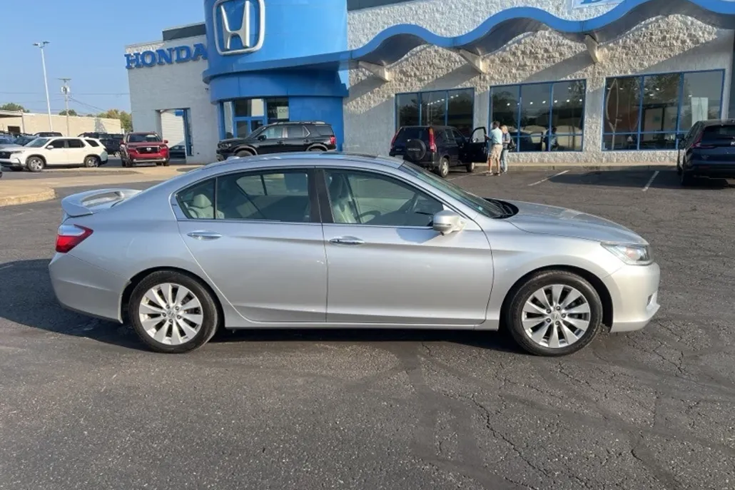 2013 Honda Accord EX-L photo 1