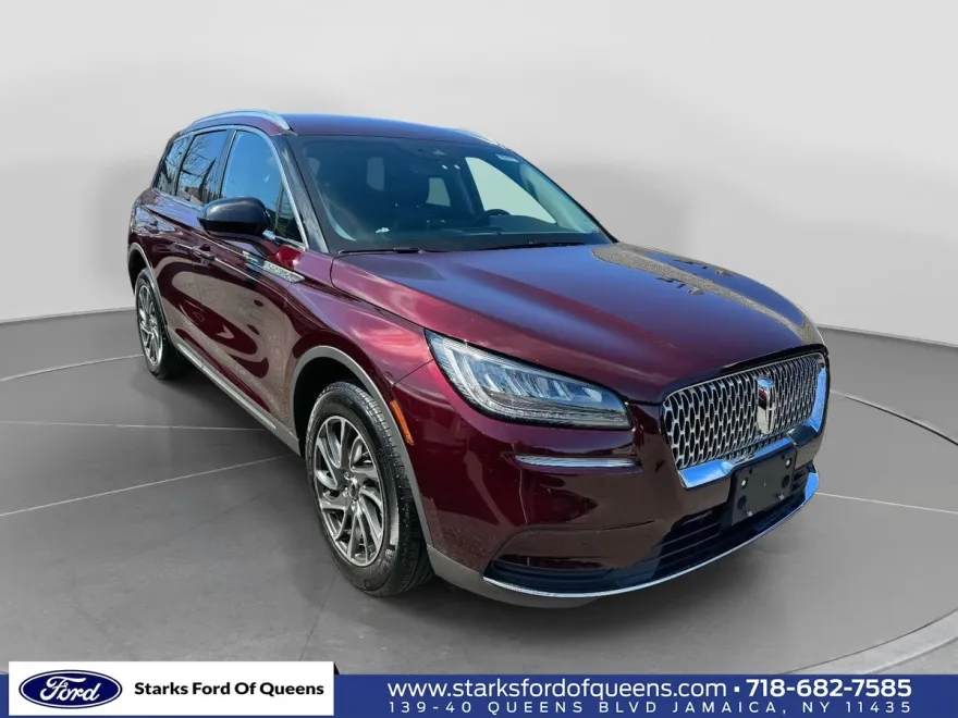 2021 Lincoln Corsair Standard photo 1