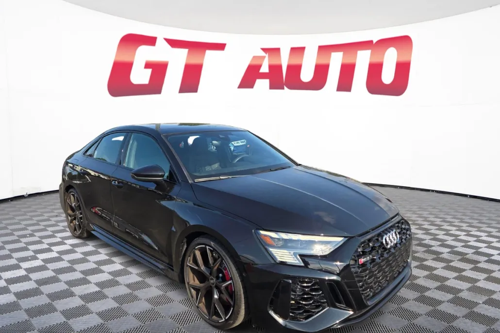 2023 Audi RS 3 Base photo 1
