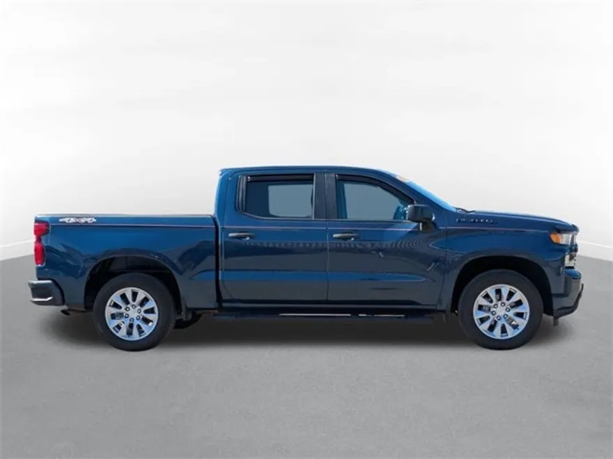 2022 Chevrolet Silverado 1500 Custom photo 1