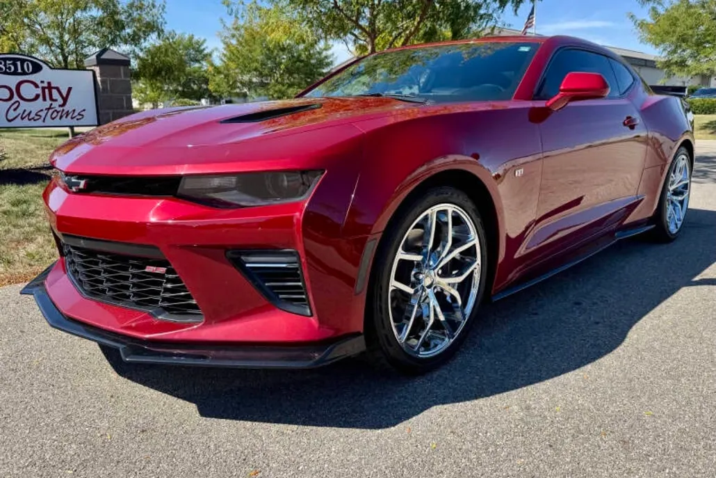 2016 Chevrolet Camaro Coupe 2SS photo 1