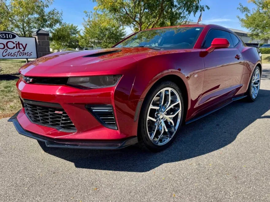 2016 Chevrolet Camaro Coupe 2SS photo 1