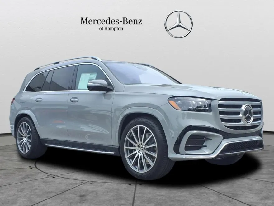 2025 Mercedes Benz GLS 450 4MATIC photo 1