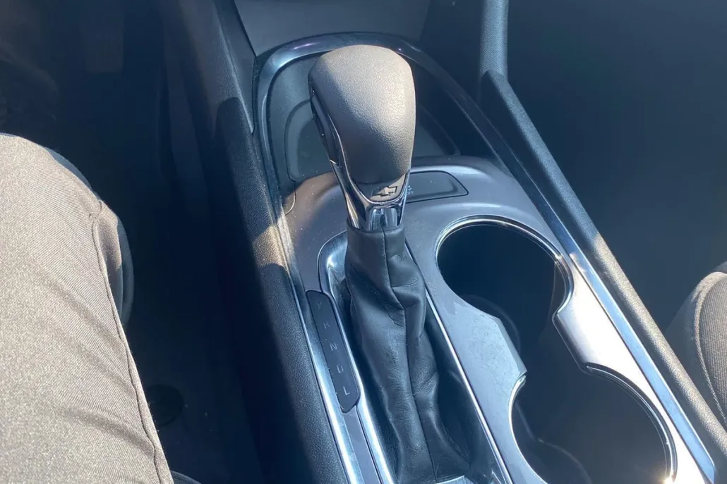 2023 Chevrolet Malibu 1LT photo 1