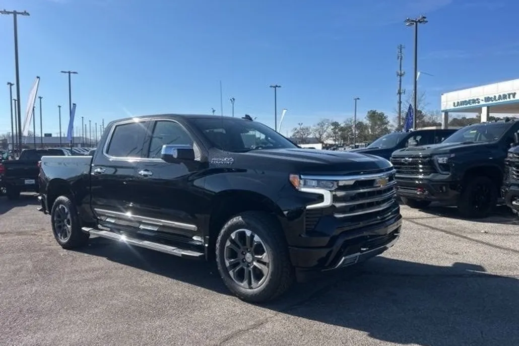 2025 Chevrolet Silverado 1500 High Country photo 1