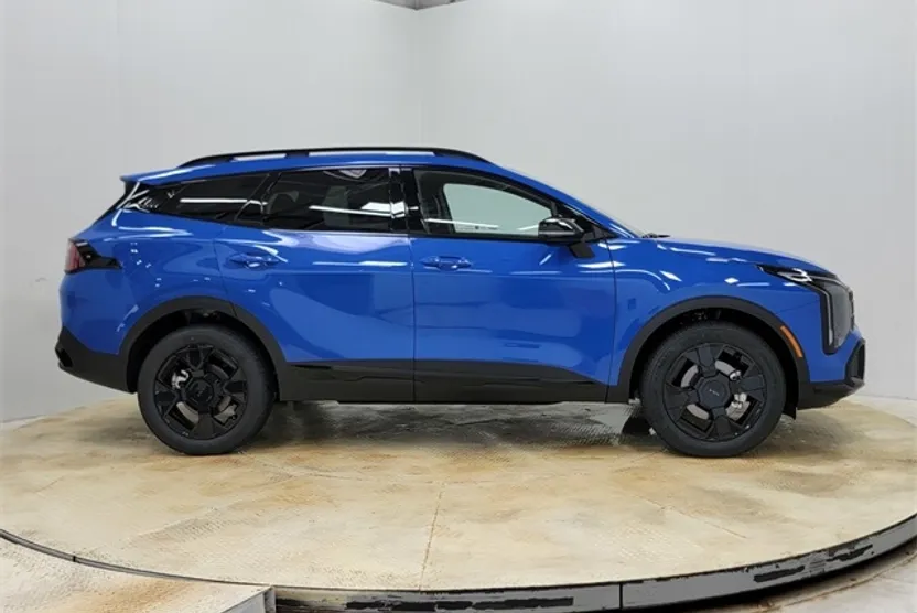 2026 Kia Sportage X-Line photo 1