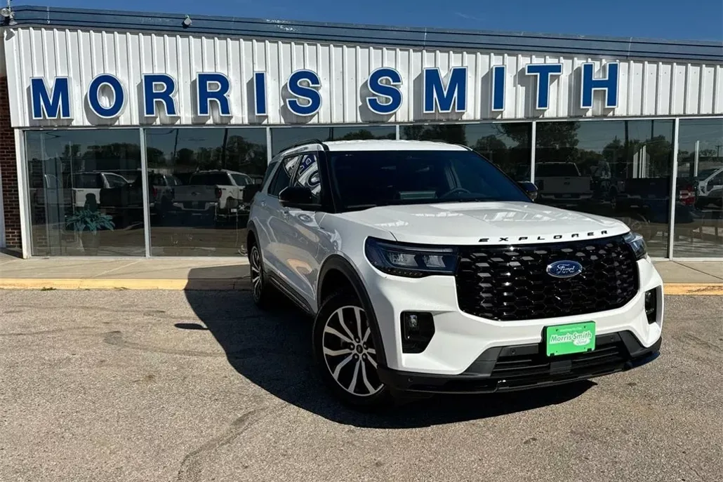2025 Ford Explorer ST-Line photo 1