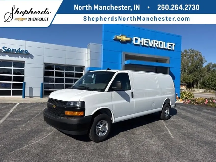2025 Chevrolet Express Cargo 3500 photo 1