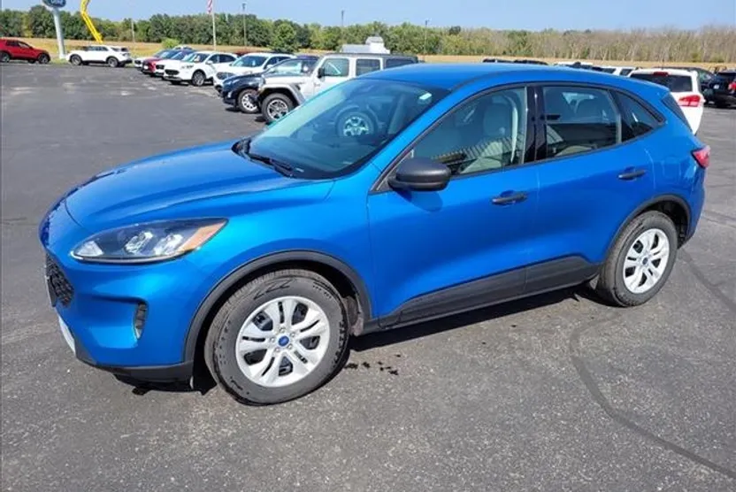 2020 Ford Escape S photo 1